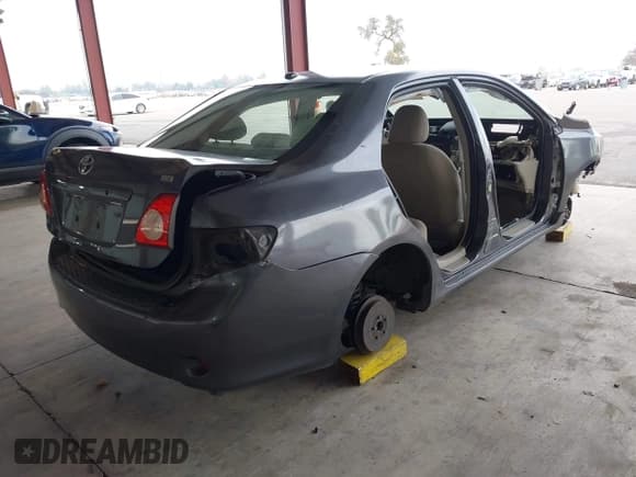 ✅ 2009 Toyota Corolla S • VIN: 1NXBU40E69Z096802 • Lot: 43677674. Listed on IAAI with Not provided. Free auction sales archive from the USA and detailed vehicle history report at DreamBid. Image 4.