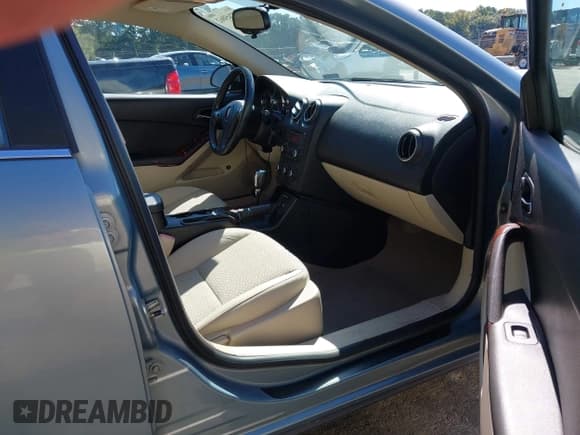 ✅ 2009 Pontiac G6 1SA • VIN: 1G2ZG57B594116330 • Lot: 43245062. Listed on IAAI with 152,757 mi. Free auction sales archive from the USA and detailed vehicle history report at DreamBid. Image 5.