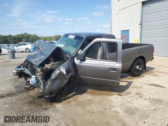 ✅ 2000 Ford Ranger XL • VIN: 1FTYR14C7YPA92004 • Лот: 85521625. Опубликован ранее на Copart с пробегом 217 760 миль. Бесплатный доступ к архиву аукционных продаж из США и подробный отчёт об истории автомобиля на DreamBid. Изображение 1.