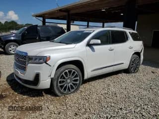 ✅ 2021 GMC Acadia Denali • VIN: 1GKKNPLS3MZ100826 • Lot: 64228895. Wystawiony na Copart z przebiegiem 24 789 mil. Bezpłatny archiwum sprzedaży aukcyjnych z USA i szczegółowy raport historii pojazdu na DreamBid. Zdjęcie 1.