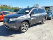 ✅ 2011 Toyota Highlander Limited • VIN: 5TDDK3EH6BS047559 • Лот: 43401017. Опубликован ранее на IAAI с пробегом 174 651 миль. Бесплатный доступ к архиву аукционных продаж из США и подробный отчёт об истории автомобиля на DreamBid. Изображение 17.