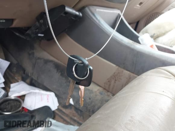 ✅ 2001 Ford Explorer Sport Trac • VIN: 1FMZU67E51UA90784 • Lot: 41557485. Wystawiony na IAAI z przebiegiem 290 670 mil. Bezpłatny archiwum sprzedaży aukcyjnych z USA i szczegółowy raport historii pojazdu na DreamBid. Zdjęcie 11.