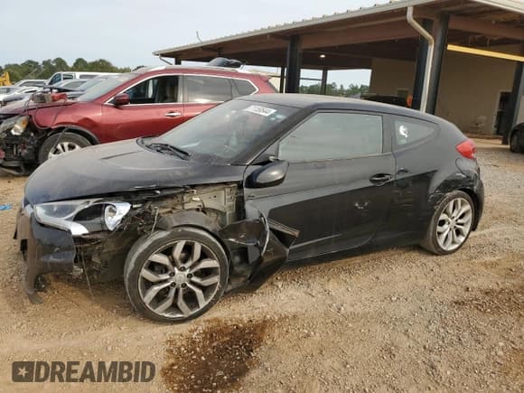 ✅ 2014 Hyundai Veloster • VIN: KMHTC6AD2EU208806 • Lot: 71159544. Wystawiony na Copart z przebiegiem 154 204 mil. Bezpłatny archiwum sprzedaży aukcyjnych z USA i szczegółowy raport historii pojazdu na DreamBid. Zdjęcie 1.