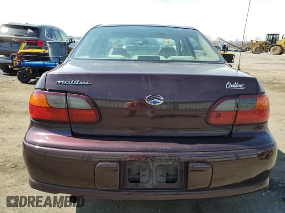 2000 Chevrolet Malibu z VIN 1G1ND52J0Y6194074, wystawiony jako Copart lot #49492665 z przebiegiem 116 214 mil mil oraz Szkoda całkowita • Salvage title. Historia ofert i sprzedaży dostępna na DreamBid. Obrazek 6.
