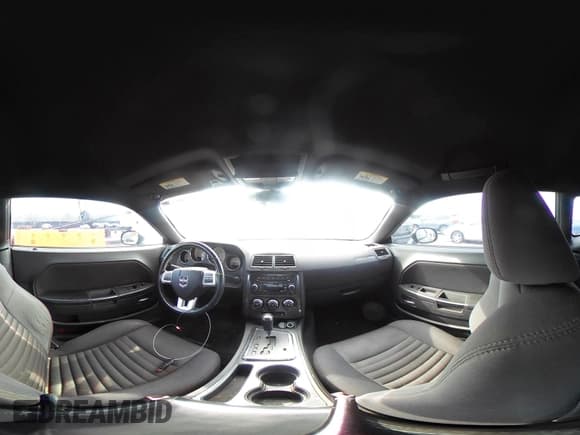 ✅ 2013 Dodge Challenger Rallye Redline • VIN: 2C3CDYAG3DH517925 • Lot: 41774052. Wystawiony na IAAI z przebiegiem 151 207 mil. Bezpłatny archiwum sprzedaży aukcyjnych z USA i szczegółowy raport historii pojazdu na DreamBid. Zdjęcie 19.