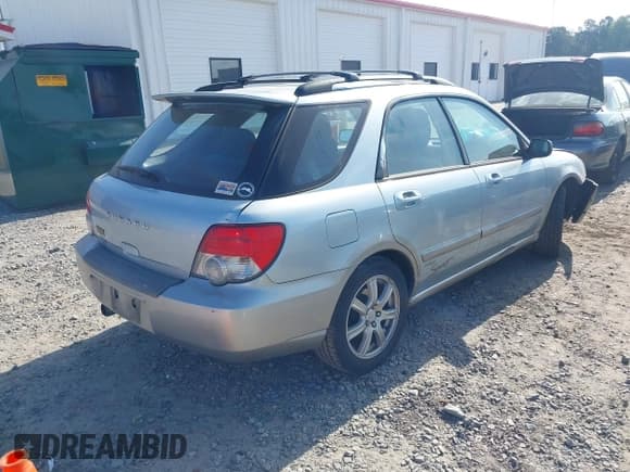 ✅ 2005 Subaru Impreza Outback • VIN: JF1GG685X5H812823 • Lot: 42179816. Wystawiony na IAAI z przebiegiem 147 753 mil. Bezpłatny archiwum sprzedaży aukcyjnych z USA i szczegółowy raport historii pojazdu na DreamBid. Zdjęcie 4.