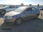 ✅ 2005 Volkswagen Jetta 2.5L • VIN: 3VWSF71K85M638658 • Lot: 81636555. Wystawiony na Copart z przebiegiem 103 366 mil. Bezpłatny archiwum sprzedaży aukcyjnych z USA i szczegółowy raport historii pojazdu na DreamBid. Zdjęcie 1.