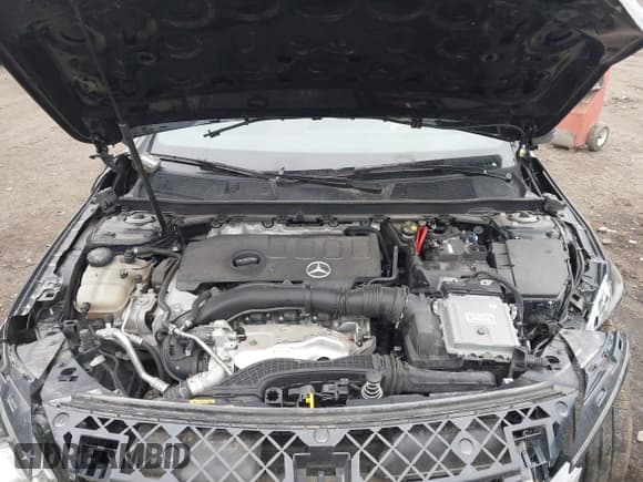 ✅ 2019 Mercedes-Benz A 220 • VIN: WDD3G4FB0KW030694 • Lot: 41863727. Wystawiony na IAAI z przebiegiem 37 144 mil. Bezpłatny archiwum sprzedaży aukcyjnych z USA i szczegółowy raport historii pojazdu na DreamBid. Zdjęcie 10.