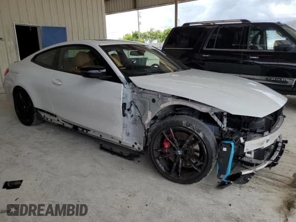 ✅ 2024 BMW 4 Series 430i • VIN: WBA53AP07RCN20570 • Lot: 81751995. Wystawiony na Copart z przebiegiem 32 062 mil. Bezpłatny archiwum sprzedaży aukcyjnych z USA i szczegółowy raport historii pojazdu na DreamBid. Zdjęcie 4.