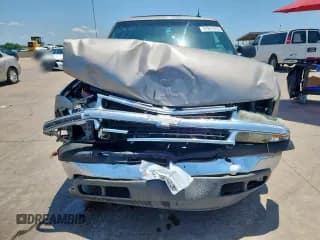 ✅ 2003 Chevrolet Suburban LS • VIN: 1GNEC16T33J218444 • Лот: 61261815. Опубликован ранее на Copart с пробегом 239 340 миль. Бесплатный доступ к архиву аукционных продаж из США и подробный отчёт об истории автомобиля на DreamBid. Изображение 5.