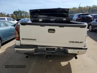 ✅ 2004 Chevrolet Silverado 1500 Z71 • VIN: 2GCEK19T741269609 • Лот: 77105854. Опубликован ранее на Copart с пробегом 268 339 миль. Бесплатный доступ к архиву аукционных продаж из США и подробный отчёт об истории автомобиля на DreamBid. Изображение 6.