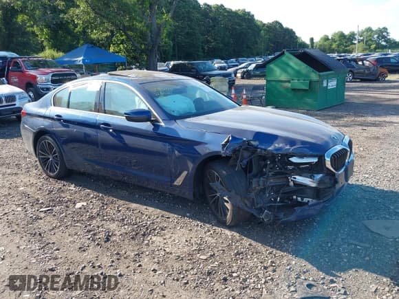 ✅ 2022 BMW 5 Series 540i xDrive • VIN: WBA73BJ01NWX54655 • Lot: 42723075. Listed on IAAI with 51,687 mi. Free auction sales archive from the USA and detailed vehicle history report at DreamBid. Image 13.