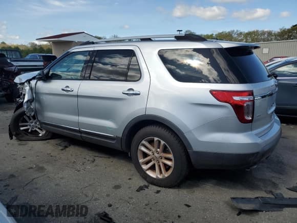 ✅ 2015 Ford Explorer XLT • VIN: 1FM5K8D87FGC07334 • Lot: 54165434. Wystawiony na Copart z przebiegiem Nie podano. Bezpłatny archiwum sprzedaży aukcyjnych z USA i szczegółowy raport historii pojazdu na DreamBid. Zdjęcie 2.