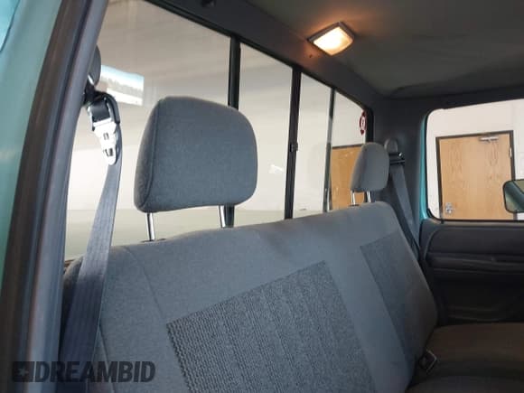 ✅ 1994 Ford F-150 • VIN: 1FTEF15N4RLA40379 • Lot: 41809241. Listed on IAAI with 173,537 mi. Free auction sales archive from the USA and detailed vehicle history report at DreamBid. Image 8.