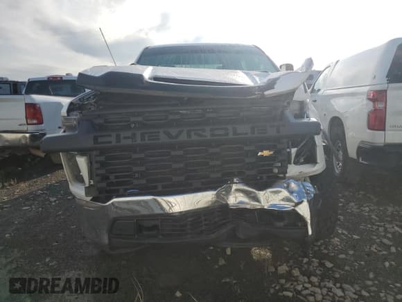 ✅ 2021 Chevrolet Silverado 2500HD Work Truck • VIN: 1GC4YLE71MF275932 • Lot: 64662615. Wystawiony na Copart z przebiegiem Nie podano. Bezpłatny archiwum sprzedaży aukcyjnych z USA i szczegółowy raport historii pojazdu na DreamBid. Zdjęcie 5.