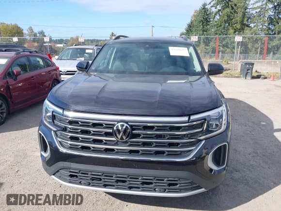 ✅ 2024 Volkswagen Atlas SE • VIN: 1V2JR2CA1RC561621 • Лот: 43316615. Опубликован ранее на IAAI с пробегом 43 224 миль. Бесплатный доступ к архиву аукционных продаж из США и подробный отчёт об истории автомобиля на DreamBid. Изображение 13.