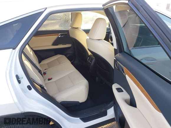 ✅ 2022 Lexus RX 350 • VIN: 2T2HZMAA3NC256035 • Lot: 43491500. Listed on IAAI with 8,935 mi. Free auction sales archive from the USA and detailed vehicle history report at DreamBid. Image 8.