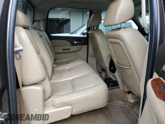 ✅ 2007 Chevrolet Silverado 1500 1LT • VIN: 2GCEC13JX71627746 • Lot: 71472864. Listed on Copart with 181,689 mi. Free auction sales archive from the USA and detailed vehicle history report at DreamBid. Image 10.