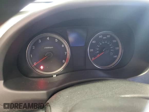 2014 Hyundai Accent GLS с VIN KMHCT4AE5EU648788, выставлен на аукционе Copart как лот 82185535 с пробегом Не указан миль и Списание • Salvage title. История ставок и продаж доступна на DreamBid. Изображение 9.