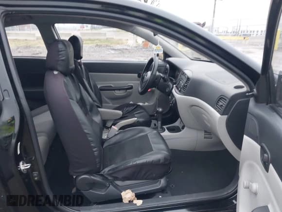 ✅ 2008 Hyundai Accent GS • VIN: KMHCM36C28U095925 • Lot: 43884562. Listed on IAAI with 302,058 mi. Free auction sales archive from the USA and detailed vehicle history report at DreamBid. Image 5.