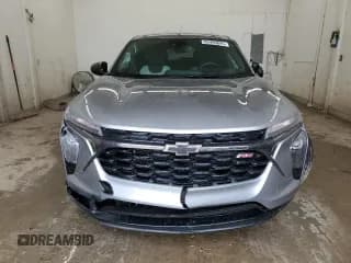 ✅ 2024 Chevrolet Trax 1RS • VIN: KL77LGE28RC144879 • Лот: 85490645. Опубликован ранее на Copart с пробегом 26 521 миль. Бесплатный доступ к архиву аукционных продаж из США и подробный отчёт об истории автомобиля на DreamBid. Изображение 5.