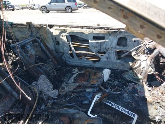 ✅ 2012 BMW 3 Series 328i • VIN: WBADW3C51CE824196 • Lot: 42012493. Listed on IAAI with Not provided. Free auction sales archive from the USA and detailed vehicle history report at DreamBid. Image 5.