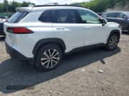 ✅ 2023 Toyota Corolla Cross XLE • VIN: 7MUDAABGXPV060797 • Lot: 62110665. Listed on Copart with 18,293 mi. Free auction sales archive from the USA and detailed vehicle history report at DreamBid. Image 3.