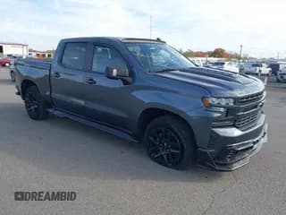 ✅ 2021 Chevrolet Silverado 1500 RST • VIN: 1GCUYEET9MZ264460 • Lot: 43612602. Wystawiony na IAAI z przebiegiem 31 804 mil. Bezpłatny archiwum sprzedaży aukcyjnych z USA i szczegółowy raport historii pojazdu na DreamBid. Zdjęcie 1.