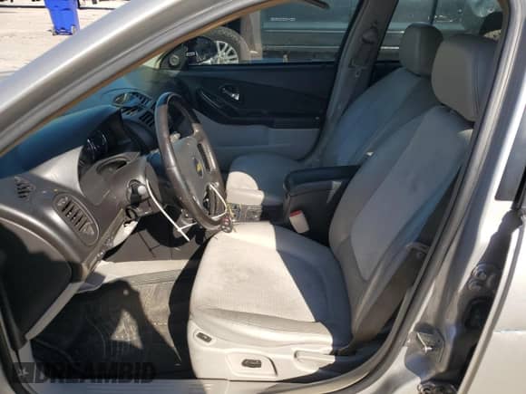 2007 Chevrolet Malibu LTZ z VIN 1G1ZU57N87F175140, wystawiony jako Copart lot #73921474 z przebiegiem 188 743 mil mil oraz Szkoda całkowita • Salvage title. Historia ofert i sprzedaży dostępna na DreamBid. Obrazek 7.