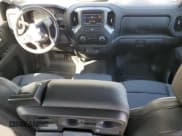 ✅ 2024 Chevrolet Silverado 2500HD • VIN: 1GB5WLE73RF292317 • Lot: 76949084. Wystawiony na Copart z przebiegiem 62 mil. Bezpłatny archiwum sprzedaży aukcyjnych z USA i szczegółowy raport historii pojazdu na DreamBid. Zdjęcie 8.