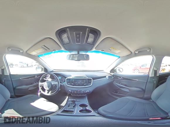 ✅ 2016 Kia Sorento LX • VIN: 5XYPG4A38GG008264 • Lot: 81841355. Listed on Copart with 164,265 mi. Free auction sales archive from the USA and detailed vehicle history report at DreamBid. Image 14.