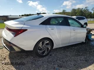 ✅ 2025 Hyundai Elantra SEL Convenience • VIN: KMHLS4DG1SU924590 • Лот: 90633065. Опубликован ранее на Copart с пробегом 14 548 миль. Бесплатный доступ к архиву аукционных продаж из США и подробный отчёт об истории автомобиля на DreamBid. Изображение 3.