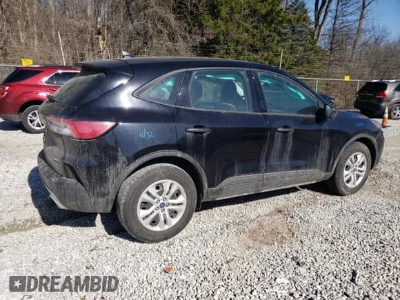 ✅ 2022 Ford Escape S • VIN: 1FMCU9F67NUA05967 • Лот: 48883085. Опубликован ранее на Copart с пробегом 55 799 миль. Бесплатный доступ к архиву аукционных продаж из США и подробный отчёт об истории автомобиля на DreamBid. Изображение 3.