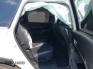 ✅ 2023 Kia Telluride S • VIN: 5XYP64GC2PG362386 • Lot: 43368199. Wystawiony na IAAI z przebiegiem 44 067 mil. Bezpłatny archiwum sprzedaży aukcyjnych z USA i szczegółowy raport historii pojazdu na DreamBid. Zdjęcie 8.