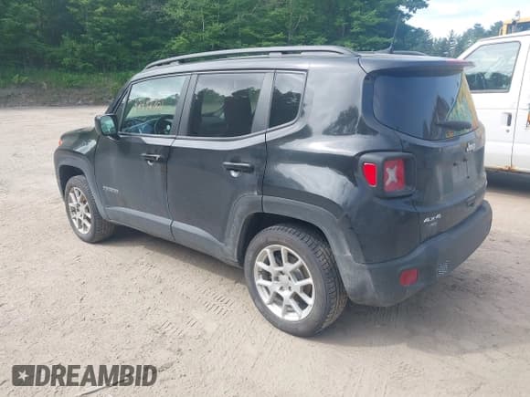 ✅ 2020 Jeep Renegade Latitude • VIN: ZACNJBBB6LPM06048 • Lot: 42492301. Listed on IAAI with 68,382 mi. Free auction sales archive from the USA and detailed vehicle history report at DreamBid. Image 3.