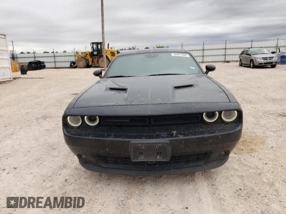 ✅ 2017 Dodge Challenger SXT • VIN: 2C3CDZAG0HH501256 • Lot: 54441284. Wystawiony na Copart z przebiegiem 101 667 mil. Bezpłatny archiwum sprzedaży aukcyjnych z USA i szczegółowy raport historii pojazdu na DreamBid. Zdjęcie 5.