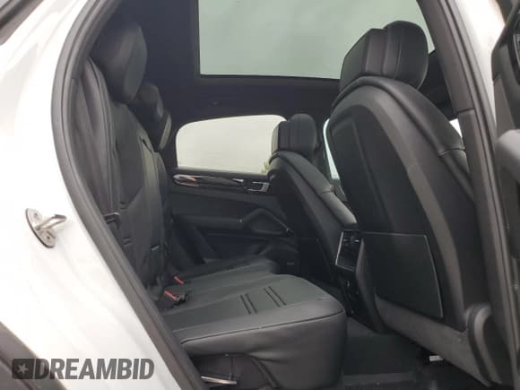 ✅ 2021 Porsche Cayenne • VIN: WP1BA2AY7MDA41566 • Lot: 58240245. Listed on Copart with 66,606 mi. Free auction sales archive from the USA and detailed vehicle history report at DreamBid. Image 11.