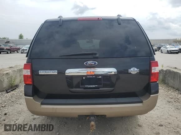 ✅ 2014 Ford Expedition Max XLT • VIN: 1FMJK1J53EEF12131 • Lot: 65887305. Wystawiony na Copart z przebiegiem 210 064 mil. Bezpłatny archiwum sprzedaży aukcyjnych z USA i szczegółowy raport historii pojazdu na DreamBid. Zdjęcie 6.