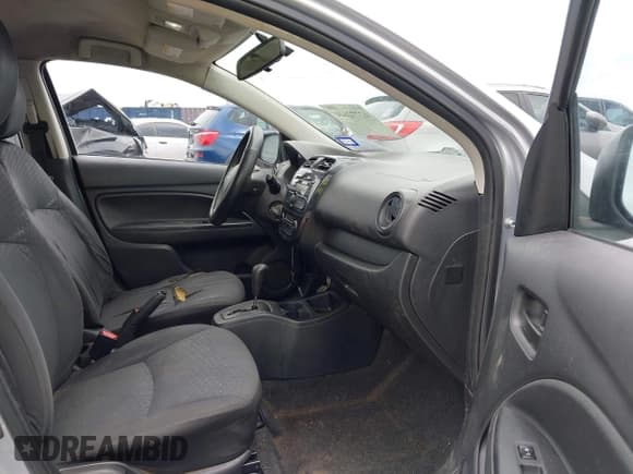 ✅ 2015 Mitsubishi Mirage DE • VIN: ML32A3HJ1FH034420 • Лот: 42772644. Опубликован ранее на IAAI с пробегом 167 066 миль. Бесплатный доступ к архиву аукционных продаж из США и подробный отчёт об истории автомобиля на DreamBid. Изображение 5.