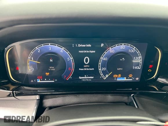 ✅ 2023 Jeep Wagoneer Series II Carbide • VIN: 1C4SJVBP1PS508828 • Lot: 51628465. Wystawiony na Copart z przebiegiem 19 374 mil. Bezpłatny archiwum sprzedaży aukcyjnych z USA i szczegółowy raport historii pojazdu na DreamBid. Zdjęcie 9.