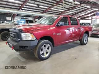 2014 Ram 1500 Express z VIN 1C6RR7KTXES181124, wystawiony jako Copart lot #90584345 z przebiegiem 199 760 mil mil oraz Czysty tytuł • Clean title. Historia ofert i sprzedaży dostępna na DreamBid. Obrazek 1.