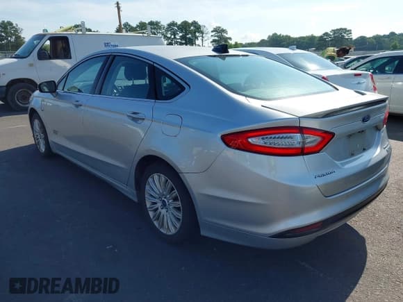 ✅ 2013 Ford Fusion Titanium • VIN: 3FA6P0SU5DR373620 • Lot: 42414028. Wystawiony na IAAI z przebiegiem 145 153 mil. Bezpłatny archiwum sprzedaży aukcyjnych z USA i szczegółowy raport historii pojazdu na DreamBid. Zdjęcie 3.
