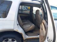 ✅ 2003 Ford Explorer Eddie Bauer • VIN: 1FMZU74W33ZB04853 • Lot: 42210642. Listed on IAAI with 172,842 mi. Free auction sales archive from the USA and detailed vehicle history report at DreamBid. Image 8.