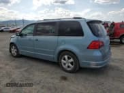 ✅ 2009 Volkswagen Routan SE • VIN: 2V8HW34169R549490 • Лот: 65231554. Опубликован ранее на Copart с пробегом 117 719 миль. Бесплатный доступ к архиву аукционных продаж из США и подробный отчёт об истории автомобиля на DreamBid. Изображение 2.