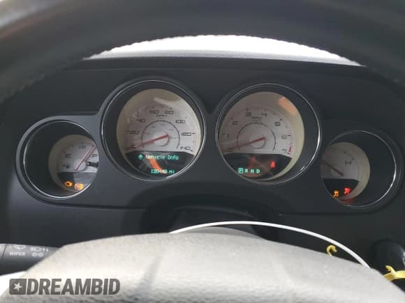 ✅ 2012 Dodge Challenger SXT • VIN: 2C3CDYAGXCH124888 • Lot: 82641564. Wystawiony na Copart z przebiegiem 120 448 mil. Bezpłatny archiwum sprzedaży aukcyjnych z USA i szczegółowy raport historii pojazdu na DreamBid. Zdjęcie 9.