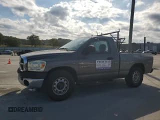 ✅ 2006 Dodge 1500 ST • VIN: 1D7HA16K56J139810 • Лот: 86242035. Опубликован ранее на Copart с пробегом 159 471 миль. Бесплатный доступ к архиву аукционных продаж из США и подробный отчёт об истории автомобиля на DreamBid. Изображение 1.