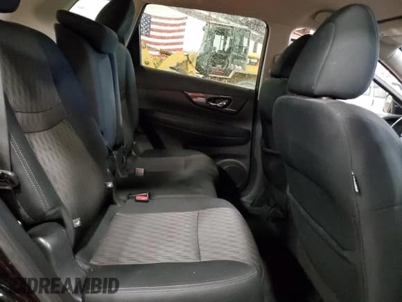 ✅ 2018 Nissan Rogue SL • VIN: 5N1AT2MT3JC831175 • Lot: 85282055. Wystawiony na Copart z przebiegiem 108 865 mil. Bezpłatny archiwum sprzedaży aukcyjnych z USA i szczegółowy raport historii pojazdu na DreamBid. Zdjęcie 11.