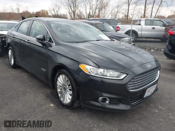 ✅ 2014 Ford Fusion Titanium • VIN: 3FA6P0SU5ER167683 • Lot: 43613223. Listed on IAAI with 111,928 mi. Free auction sales archive from the USA and detailed vehicle history report at DreamBid. Image 1.