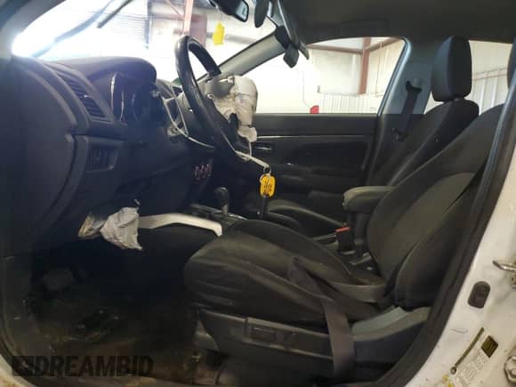 2014 Mitsubishi Outlander SE с VIN 4A4AR4AU3EE006977, выставлен на аукционе Copart как лот 80797625 с пробегом 161 513 миль миль и Чистый • Clean title. История ставок и продаж доступна на DreamBid. Изображение 7.