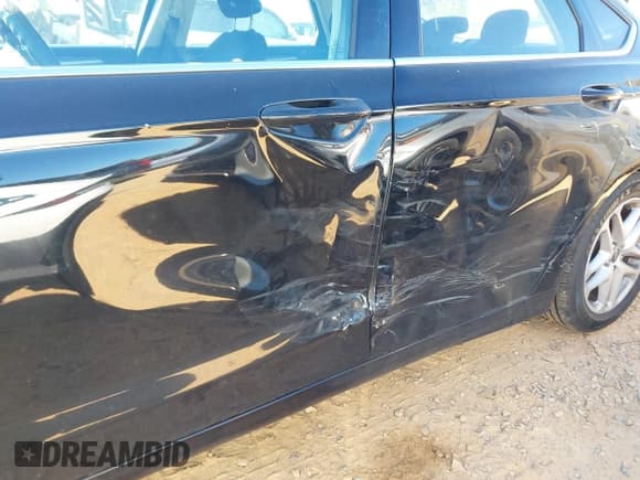 ✅ 2016 Ford Fusion SE • VIN: 3FA6P0HD5GR243252 • Lot: 43456516. Listed on IAAI with 148,971 mi. Free auction sales archive from the USA and detailed vehicle history report at DreamBid. Image 6.